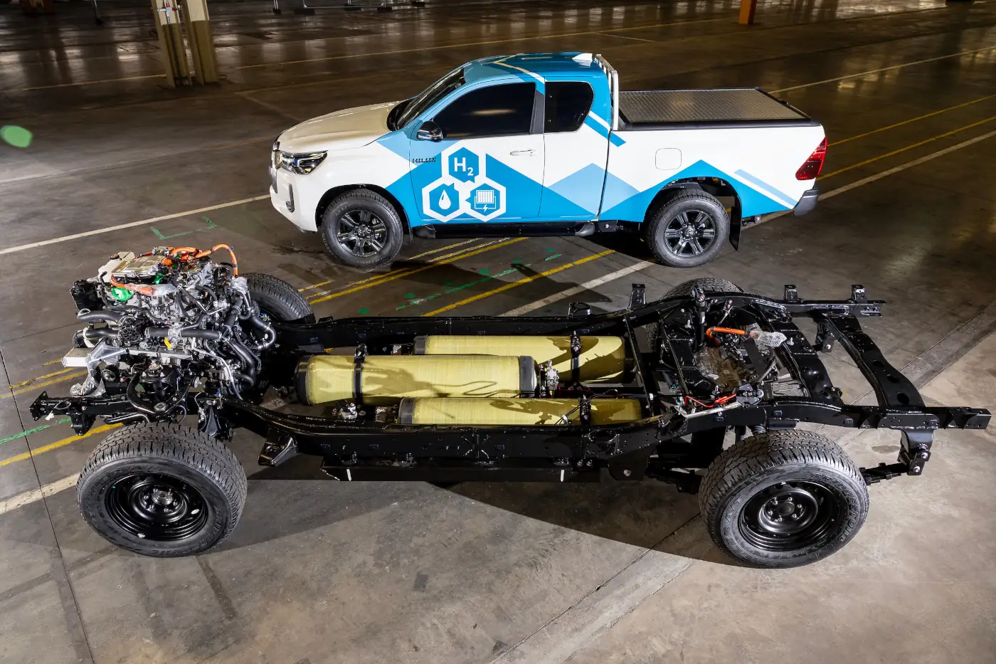 Toyota schickt Wasserstoff-Hilux auf Testfahrt