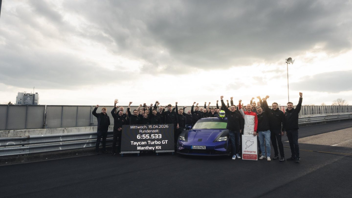Porsche Taycan Turbo GT mit Manthey Kit fährt neuen Nordschleifen-Rekord